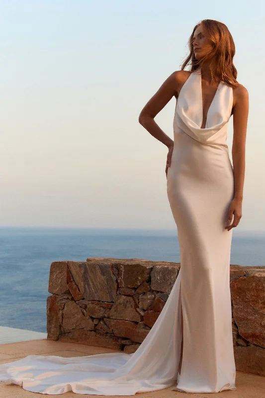 Curated collections for modern, fashionable women   Suki