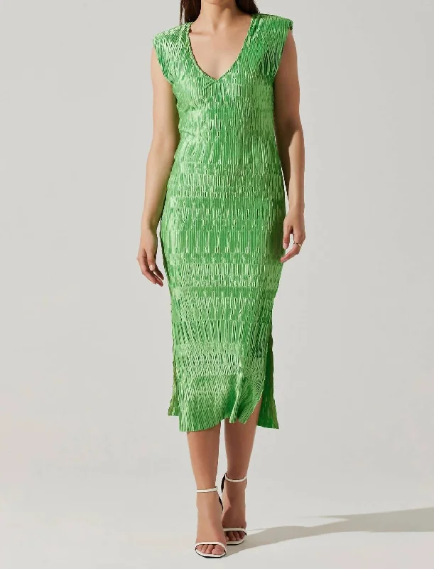 Nyah Plisse Bodycon Dress In Green