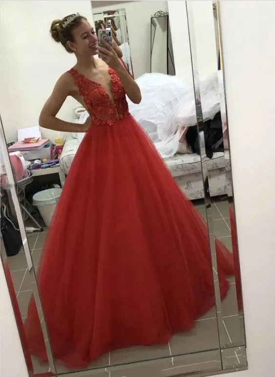 Step into style with our women’s clothing collection   Red v neck tulle lace prom dress evening dress    cg12197