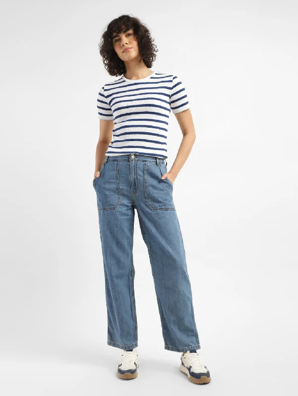 Casual yet chic women’s outfits for work or play   Women's Mid Rise 94 Baggy Fit Cargo Jeans